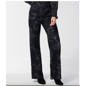 Chico's 3.5 High Rise Wide Leg Jeans Size 18  Cotton animal print black New